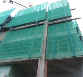 Bao che trượt cao ốc Nguyễn Lâm Q4
